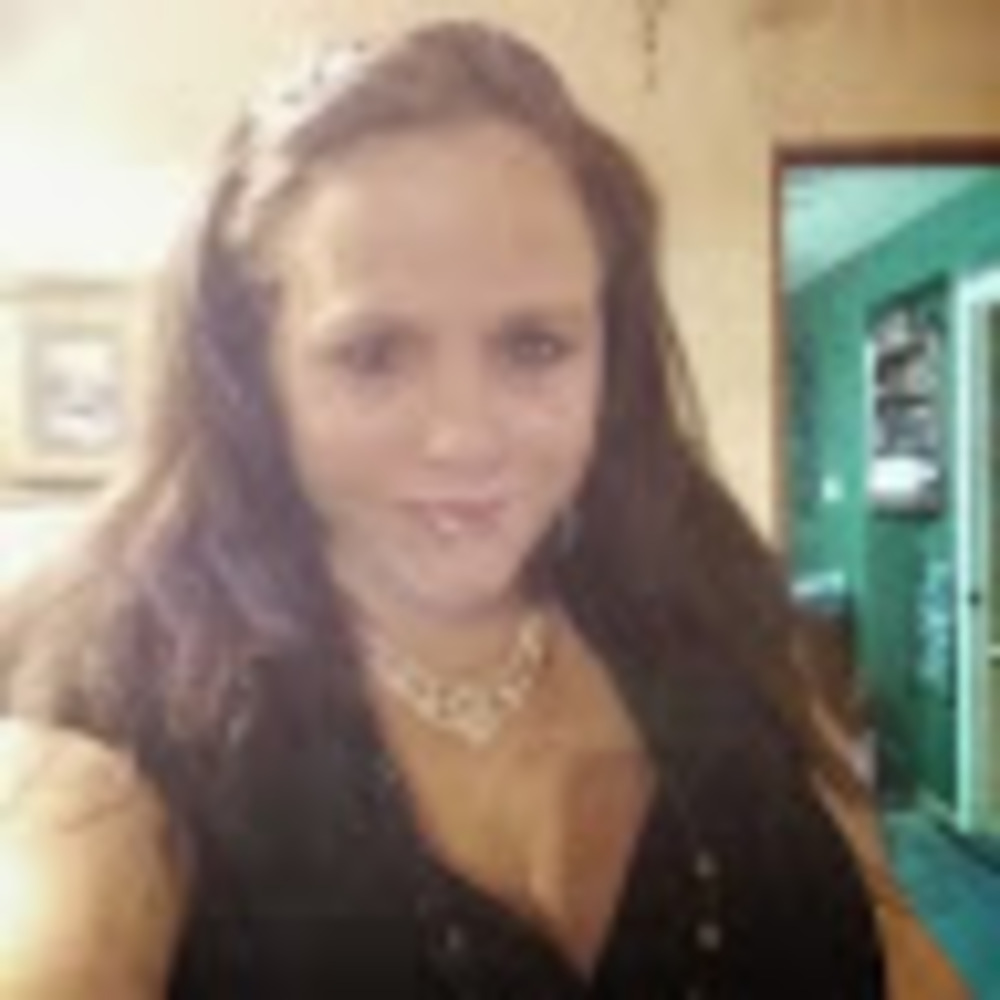 Meet your Posher, Davina